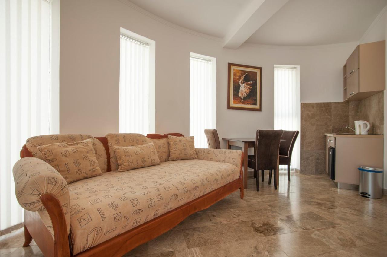 Guest House Przno Bay Sveti Stefan Eksteriør billede