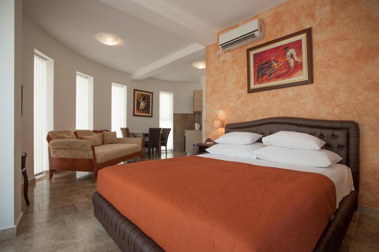 Guest House Przno Bay Sveti Stefan Eksteriør billede