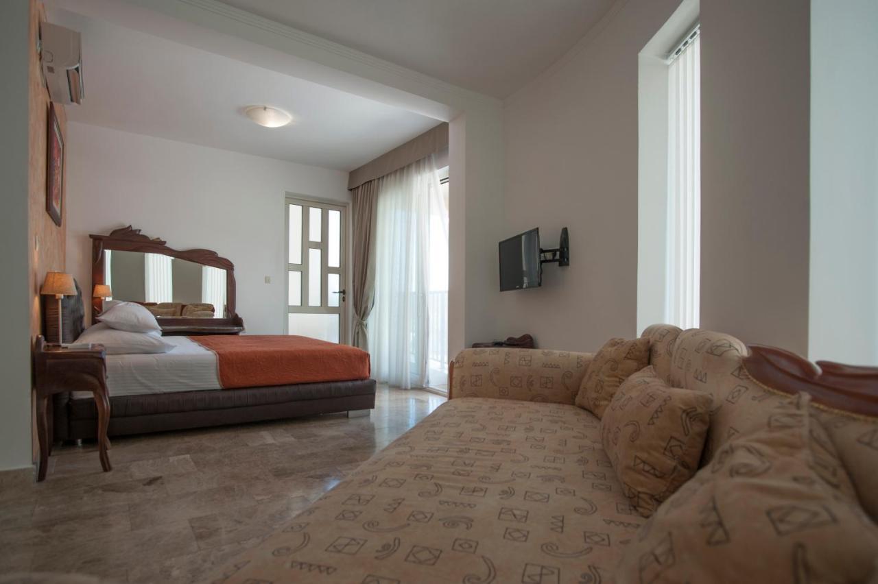 Guest House Przno Bay Sveti Stefan Eksteriør billede
